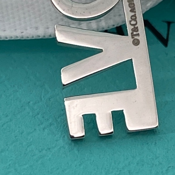 Tiffany & Co LOVE lcharm retired silver 925  notes letter charm NEW - Picture 3 of 6